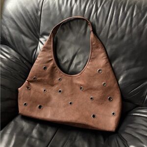Studded Hobo Bag (Baum Und Pfendergarten)